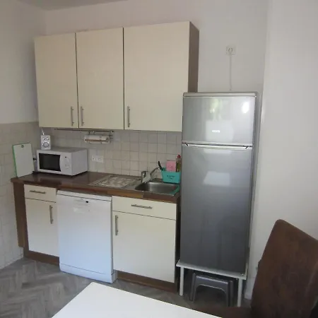 Holiday home Middenin