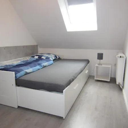 Middenin * Emden